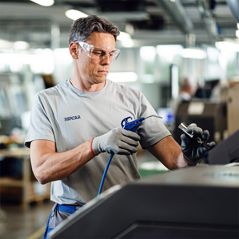 Remcar - Reparatii in Brasov pentru spindle(brose), servomotoare, echilibrare axe si rotoare pe CNC